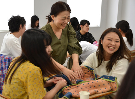 守里会看護福祉専門学校 ハンドタッチングケア お知らせ 特別養護老人ホーム 守里苑 病院 介護ナビ Milmil