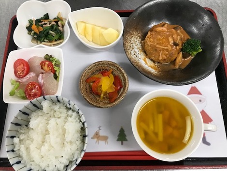 昨日の栗林公園昼食 煮込みハンバーグ お知らせ ケアステーション栗林公園 病院 介護ナビ Milmil